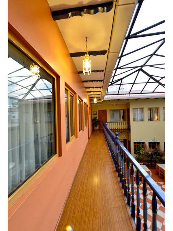 Patio y Habitaciones posteriores